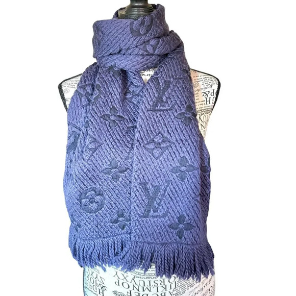 Authentic Louis Vuitton Purple Monogram Chunky Knit Wool Silk Rectangle Scarf - Picture 1 of 6